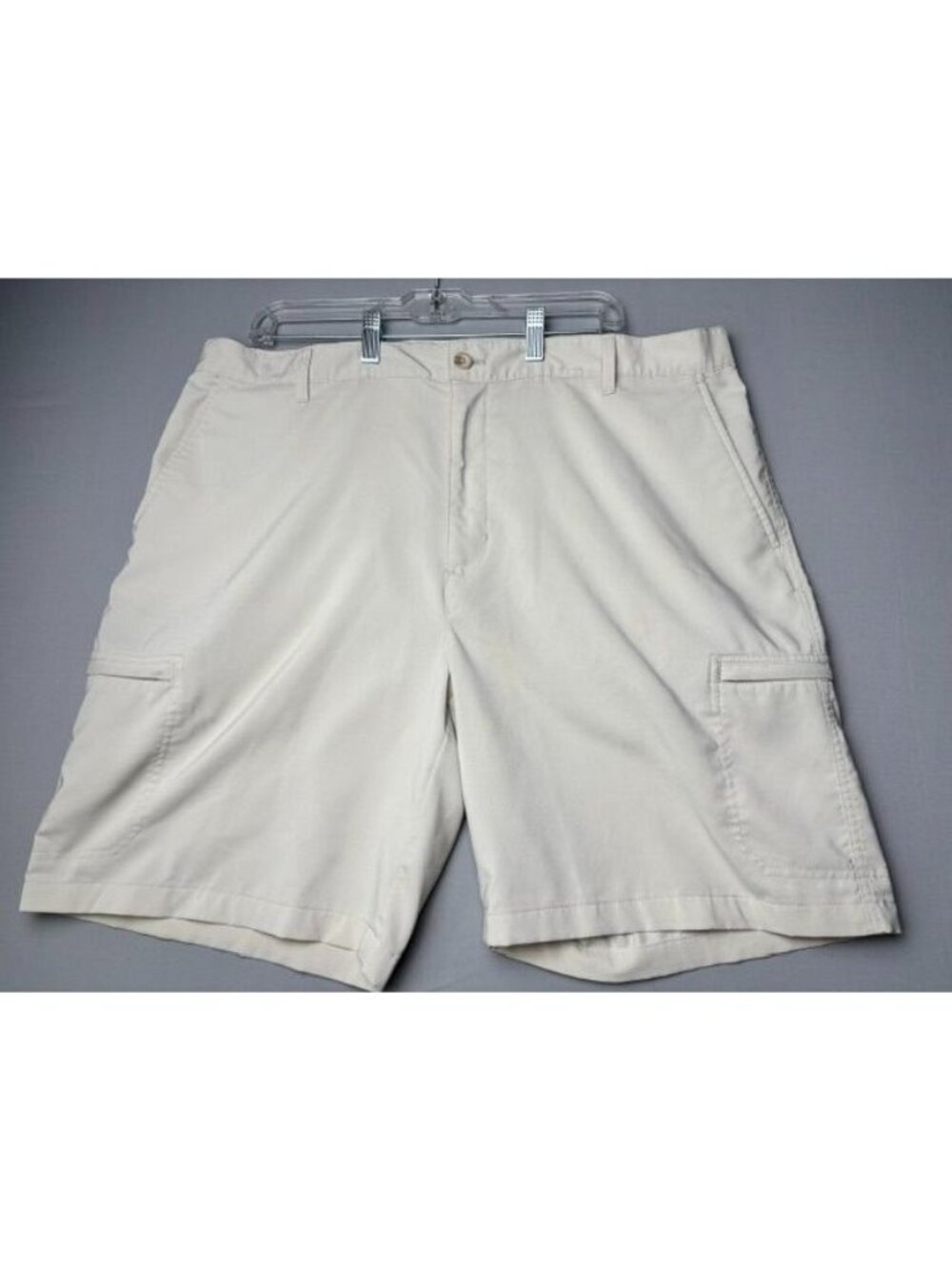 Chaps Golf Cargo Shorts Men's Size 40 Khaki Performance Stretch 10' Inseam
